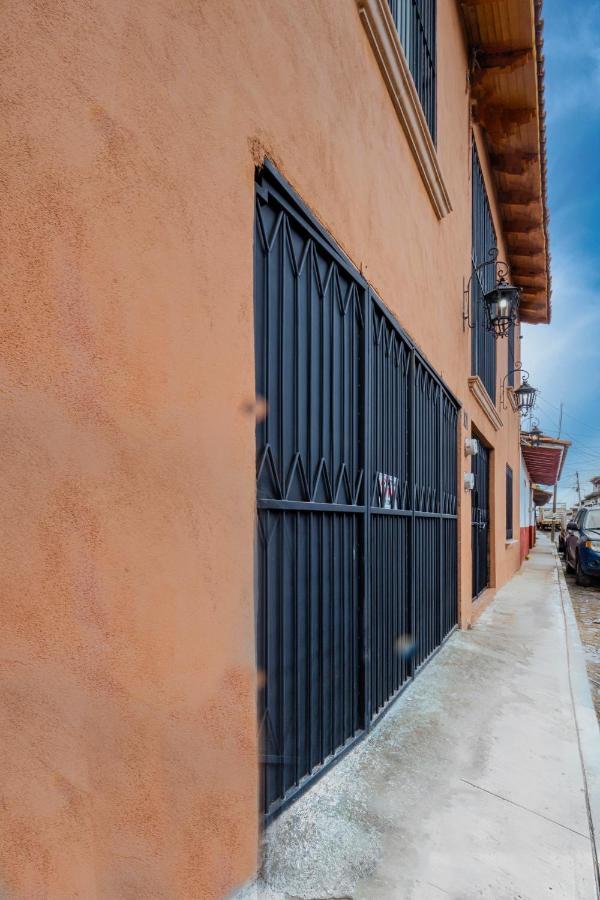 Casa Lavanda Hotel Boutique パツクアロ エクステリア 写真