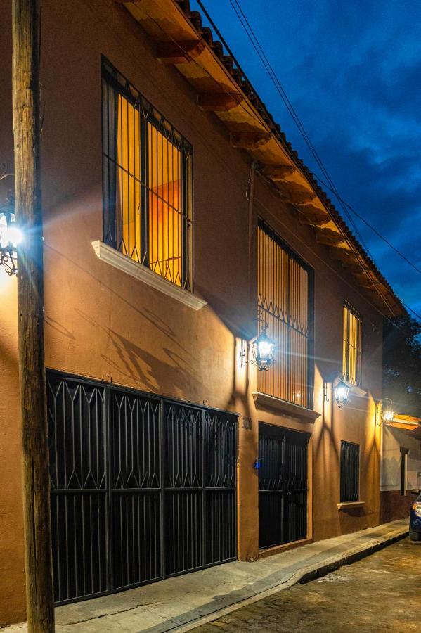 Casa Lavanda Hotel Boutique パツクアロ エクステリア 写真